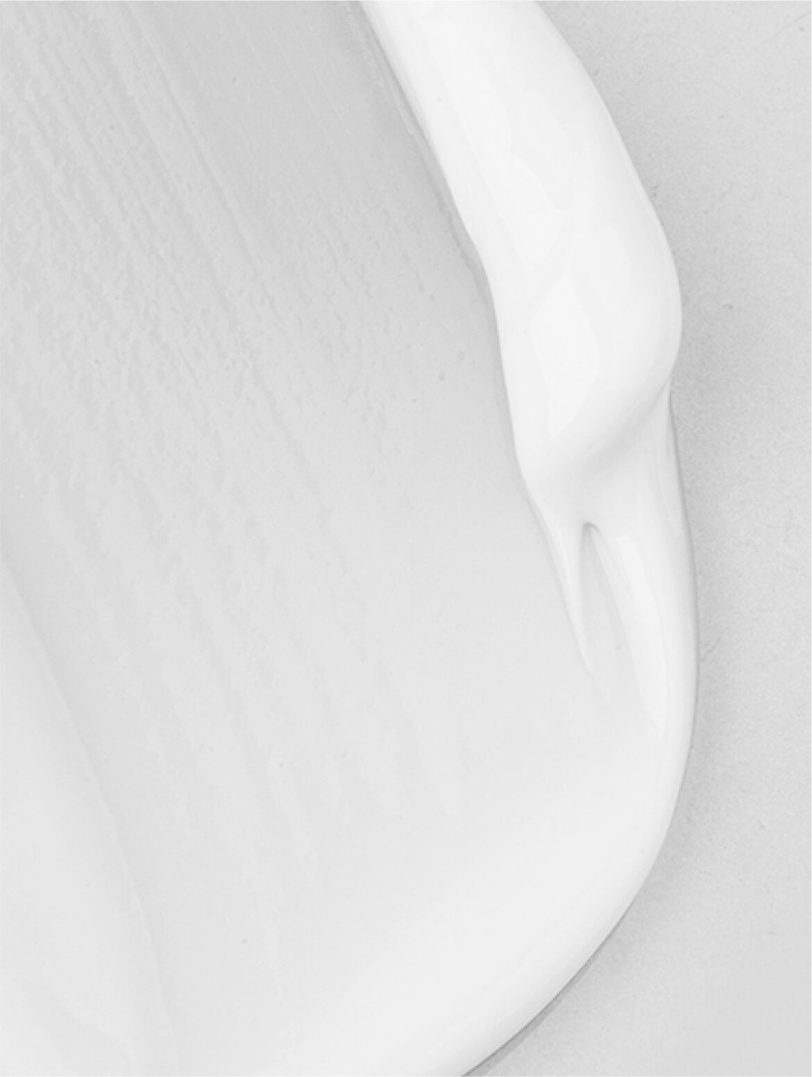 UREA RENEWAL BODY CREAM, the formula photographed at macro scale